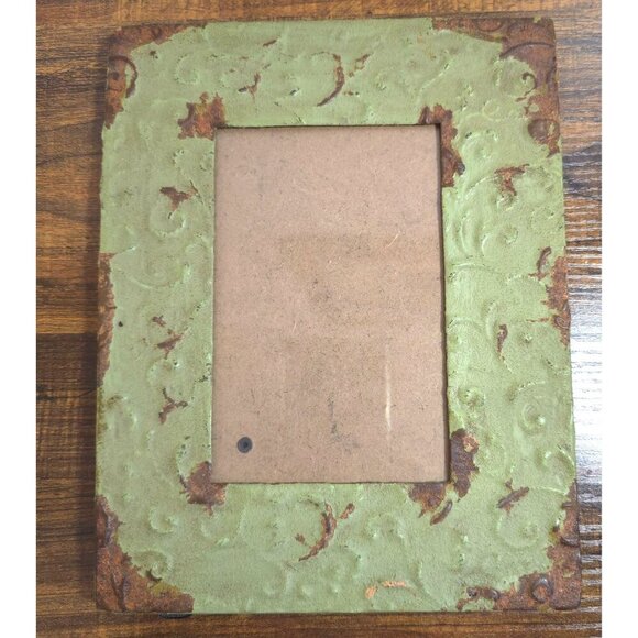 3 Embossed Metal Frames Rustic Distressed Red Green Blue 4x6 CreativeCo-Op - Picture 8 of 15